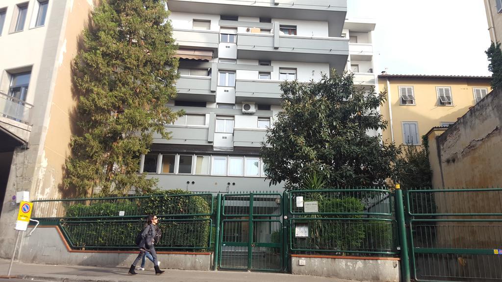 Simple Station Stay Florença Exterior foto